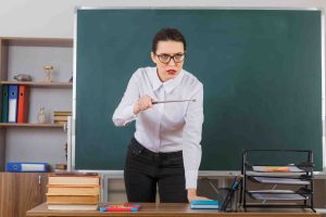 Denuncia Abuso de Poder Docente: Pasos Clave