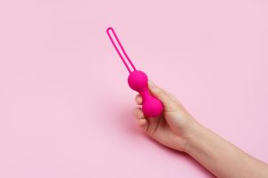 Cómo jugar con consolador: consejos, técnicas y recomendaciones