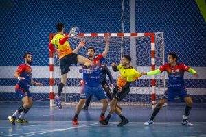 Cómo jugar handball: reglas, técnicas y estrategias