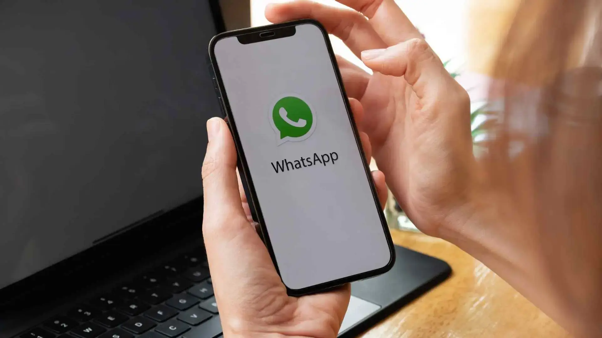 Desactivar Meta AI en WhatsApp