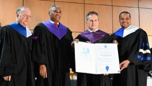 Profesor Honorario en Universidad Autónoma de Santo Domingo