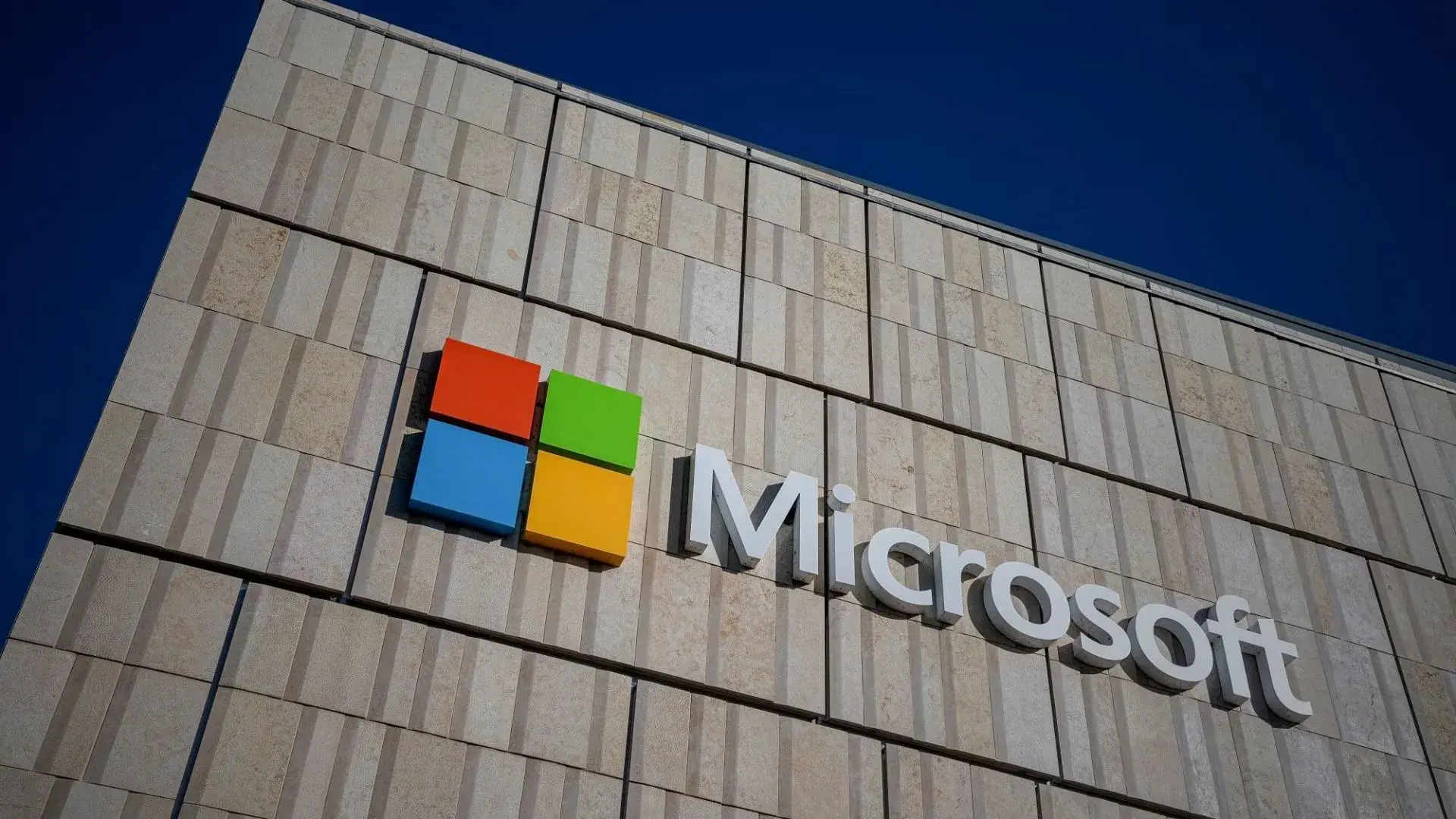 Hackers y ciberataques a Microsoft