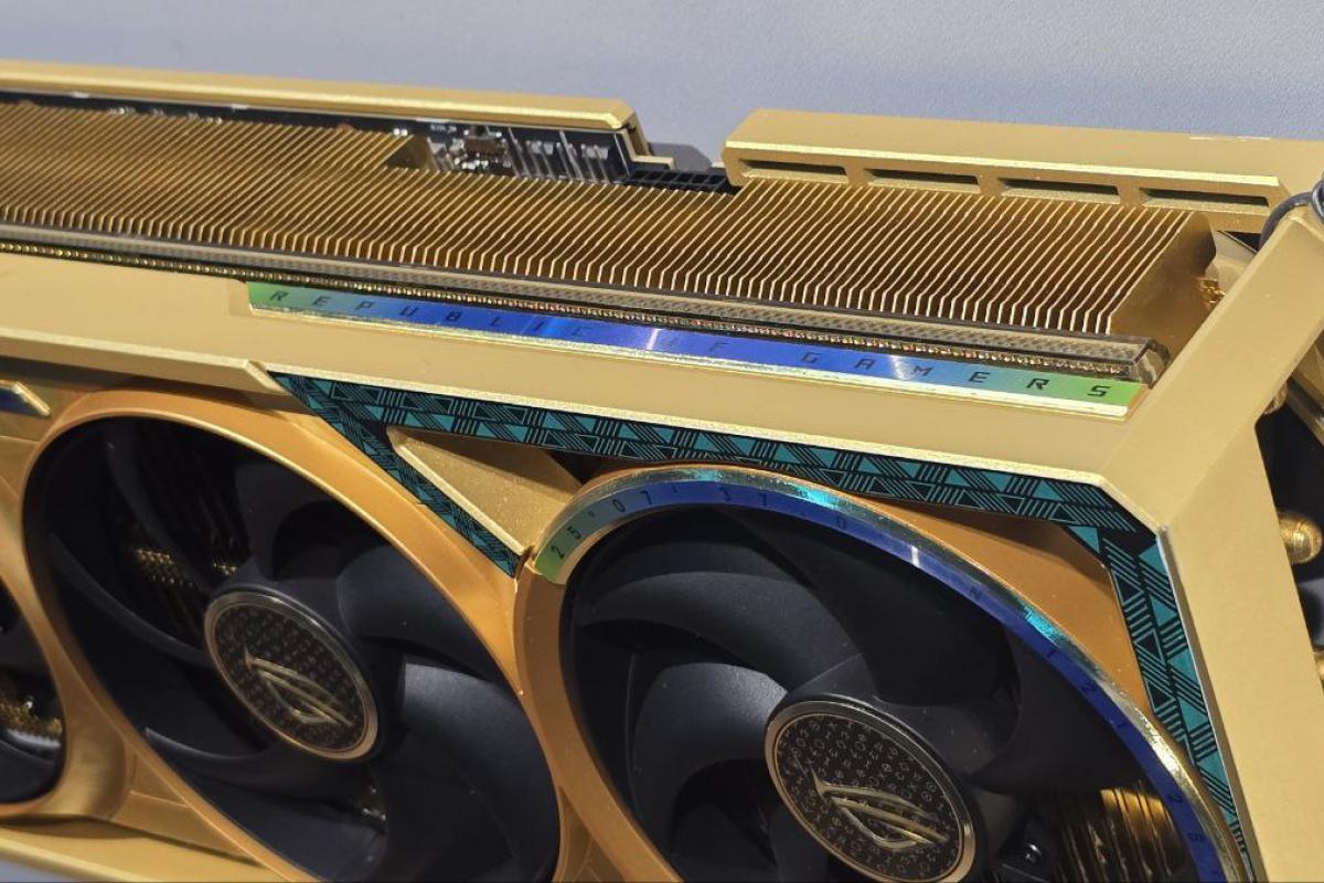 ASUS ROG Hatsune Miku Edition