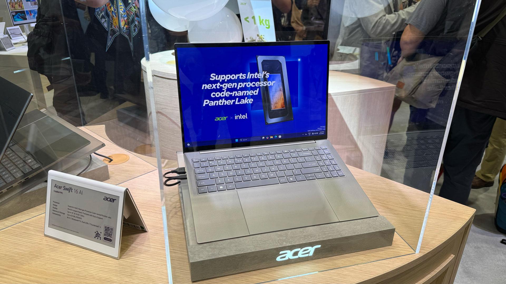 Acer Swift 16 AI con Intel Panther Lake