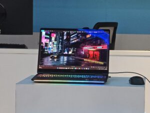 HP Omen Max 16