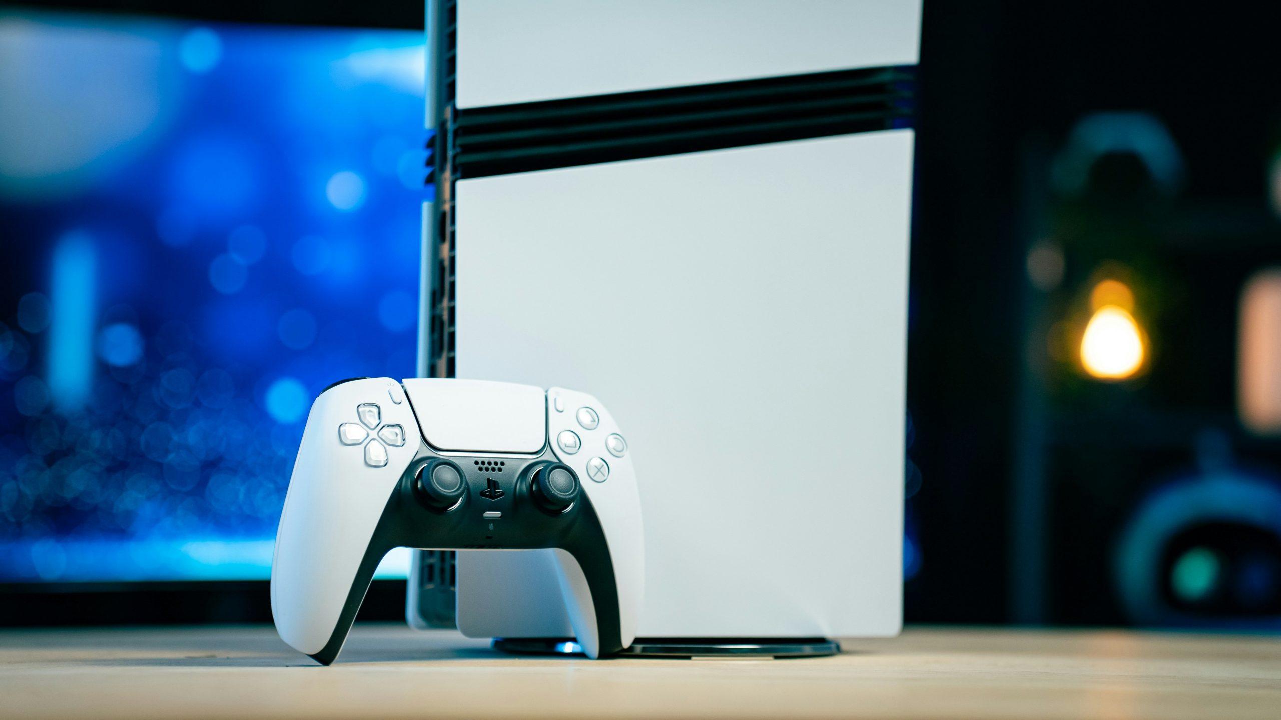 Detalle del logo de PlayStation en PS5 Slim