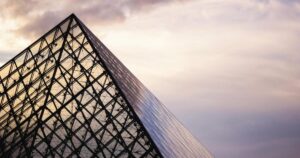 el museo del Louvre usaba Windows XP