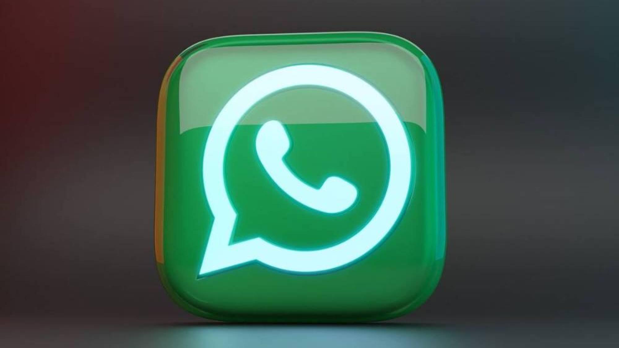 Suscripción WhatsApp Plus funciones premium