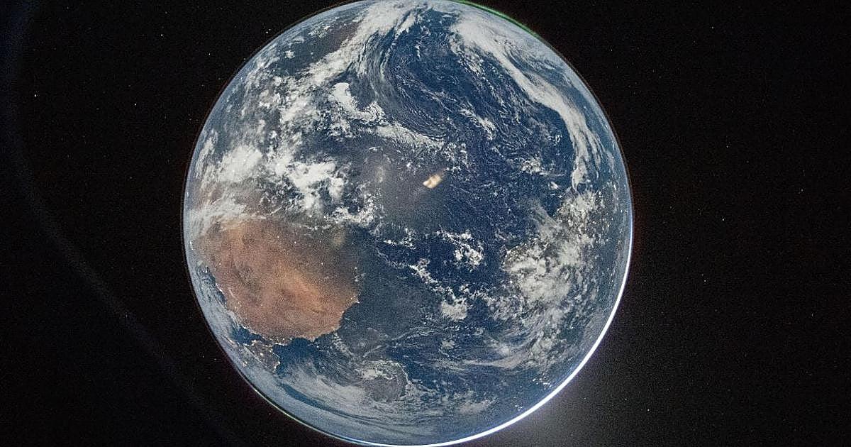 Astronautas de Artemis II y nave Orion Astronautas de Artemis II y nave Orion