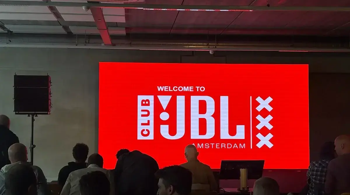 JBL exposición de productos históricos JBL exposición de productos históricos