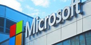 Órgão regulador britânico investiga a Microsoft por conta de software empresarial.