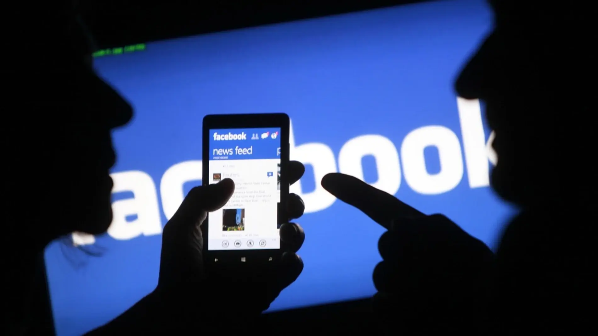 Normalidad en las redes sociales de Meta Restablecimiento de servicios digitales