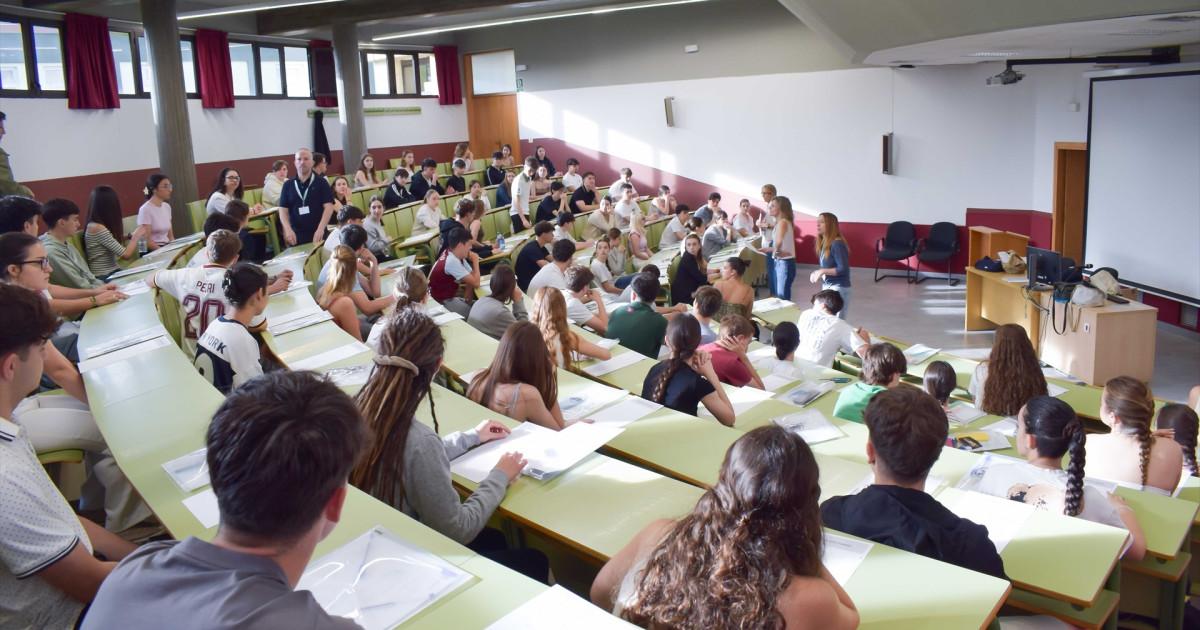 Exámenes de acceso a la universidad