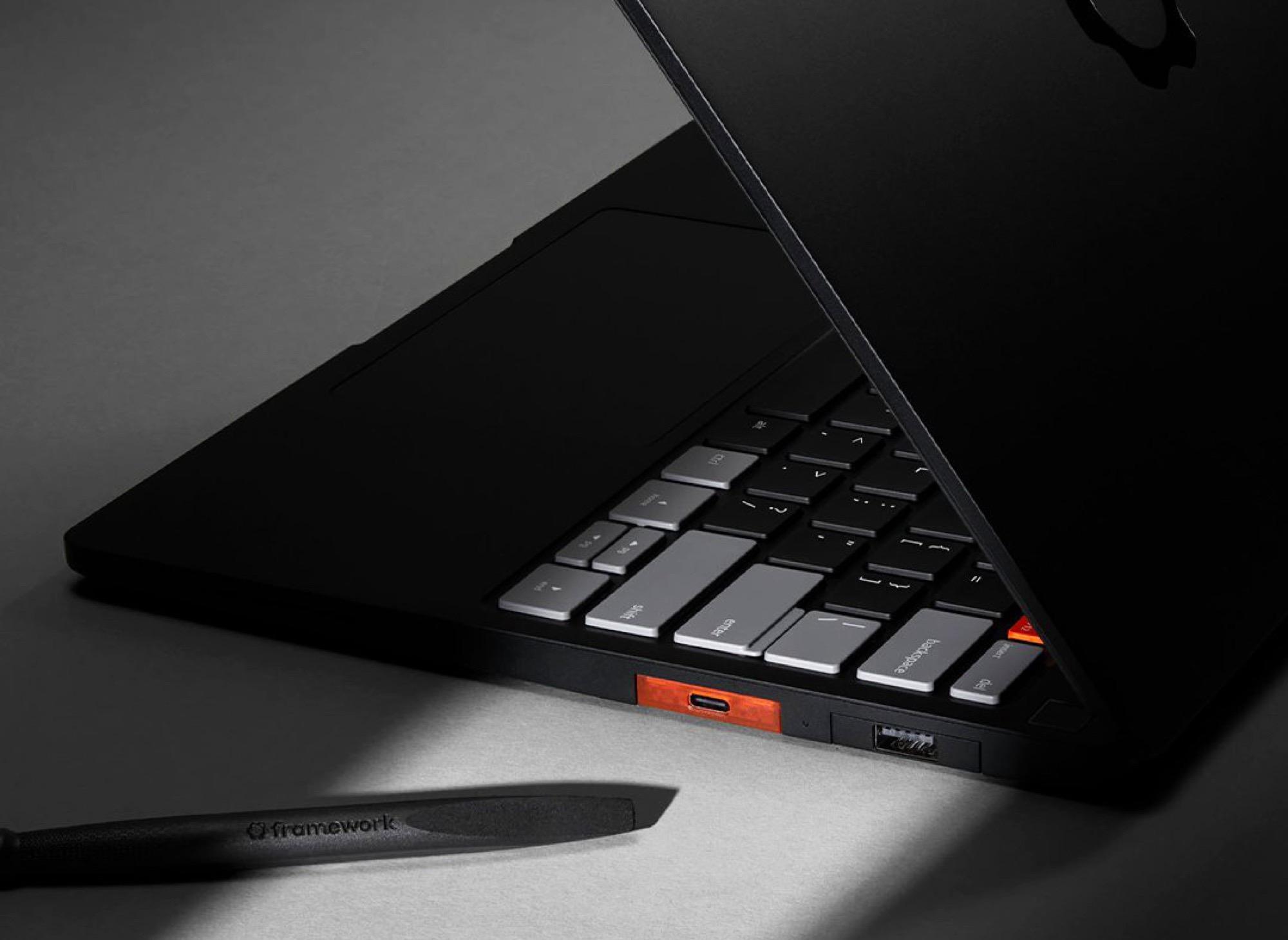 Detalle del hardware del Framework Laptop 13 Pro