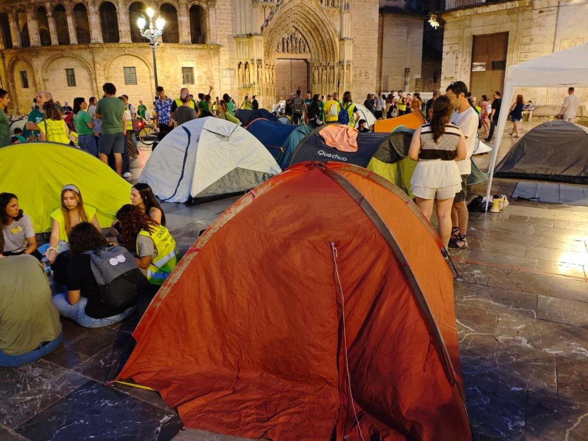 Protestni plakati v šoli