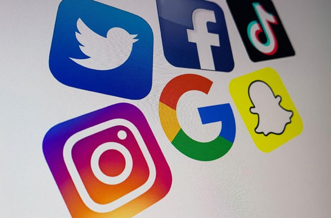 Control parental en aplicaciones y redes sociales para menores