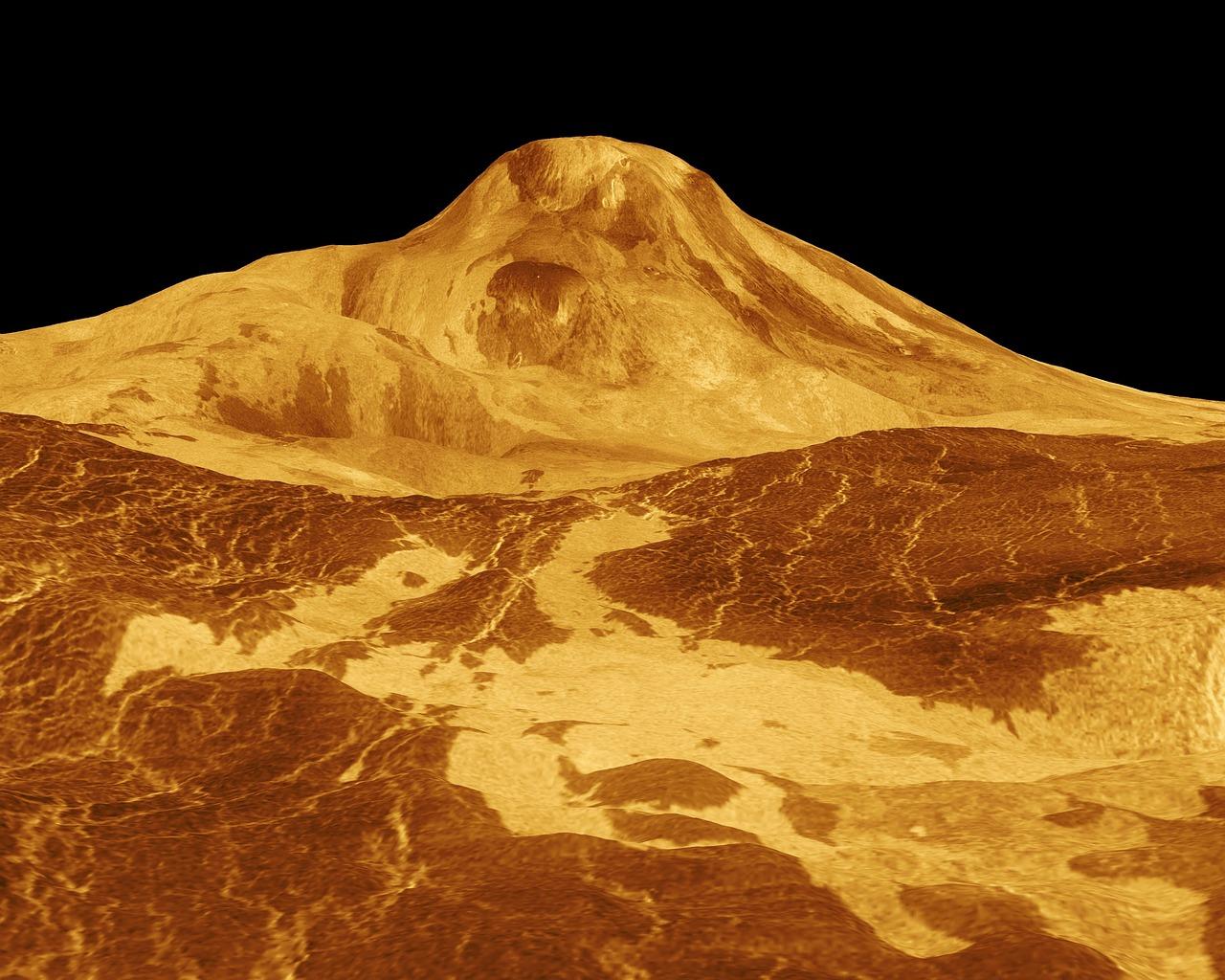 Vista detallada de la superficie volcánica de Venus, resaltando sus montañas y basalto solidificado.